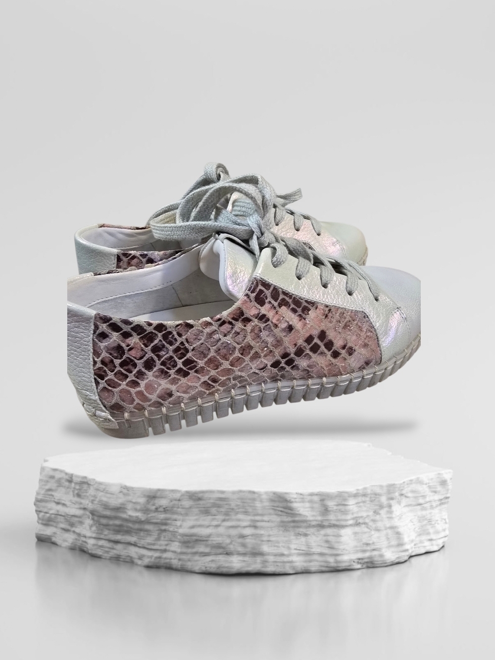 ANDIAFORA MADE IN ITALY Women's Casual Sneakers - Picture 7 of 9
